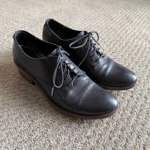 Frye Black Leather Carson Oxford Shoes, Size 7